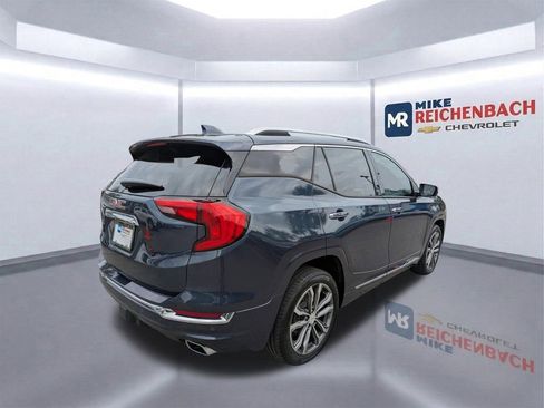 Used 2019 GMC Terrain Denali w/ LPO, 'HIT The Road' Package FWD image 4