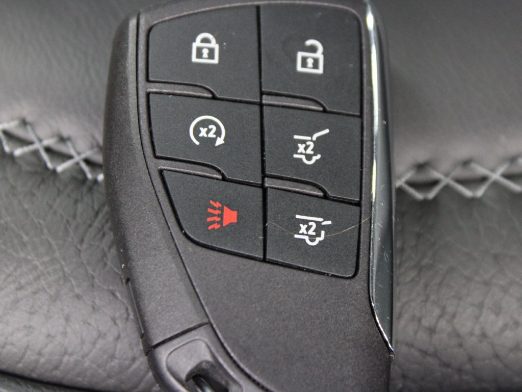 Used 2026 GMC Yukon Denali w/ Sun & Power Step Package AWD/4WD image 74