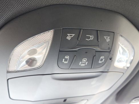 Used 2025 Chrysler Pacifica Select FWD image 21