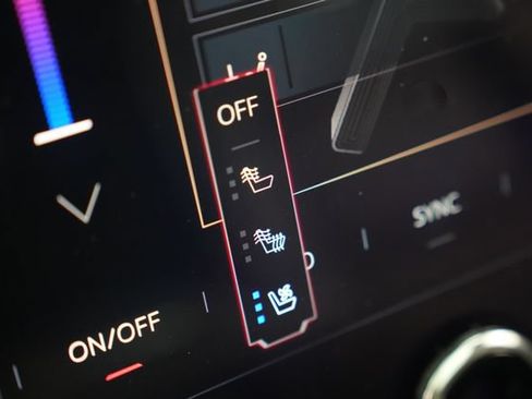 Used 2025 GMC Yukon Denali Ultimate w/ LPO, Floor Liner Package AWD/4WD image 57