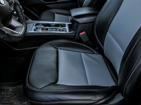 Used 2023 Ford Explorer XLT w/ Equipment Group 202A image 14