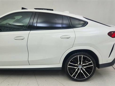 Used 2023 BMW X6 xDrive40i w/ Executive Package image 11