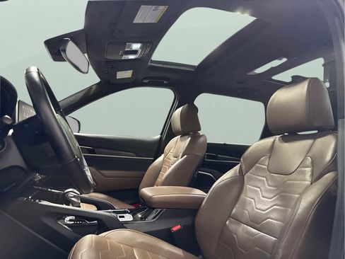 Used 2022 Kia Telluride SX w/ SX Prestige Package image 22