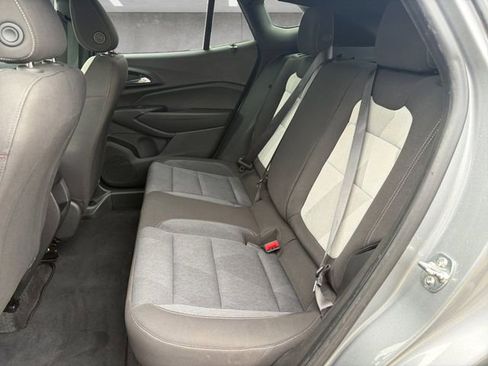 Used 2024 Chevrolet Trax RS image 22