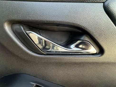 Used 2019 Chevrolet Traverse LT w/ LPO, Floor Liner Package AWD/4WD image 37