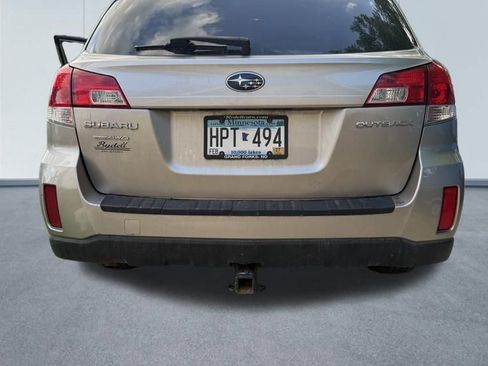 Used 2014 Subaru Outback 2.5i Limited AWD/4WD image 3