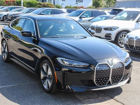 Certified 2023 BMW i4 eDrive35 w/ Premium Package RWD image 3