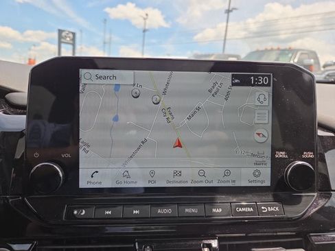 Used 2023 Nissan Pathfinder SL AWD/4WD image 21