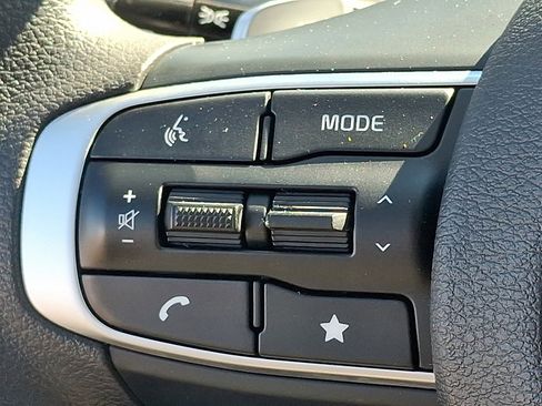 Used 2023 Kia Sportage LX image 21