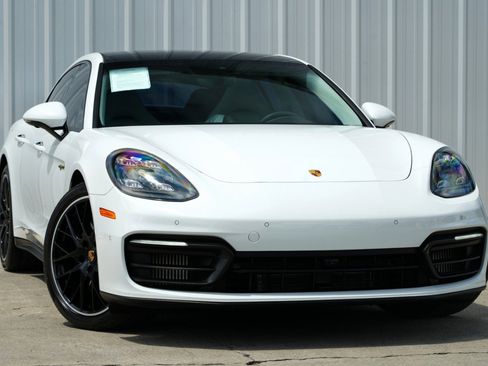 Used 2022 Porsche Panamera 4 Platinum Edition image 4