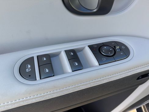 New 2026 Hyundai Ioniq 5 Limited image 18