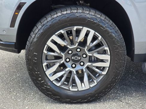 Certified 2025 Chevrolet Tahoe Z71 w/ Z71 Off-Road Package AWD/4WD image 26