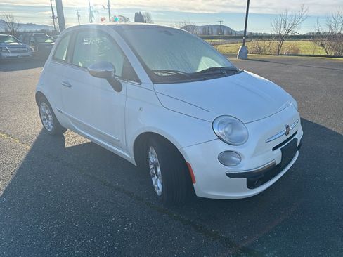 Used 2016 FIAT 500 Lounge image 5