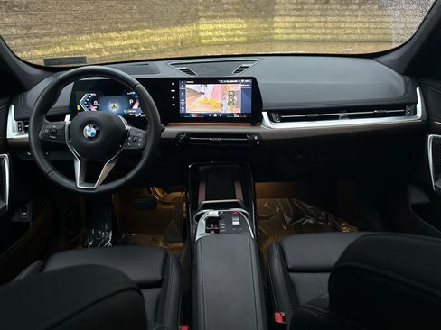 Certified 2025 BMW X1 xDrive28i image 9