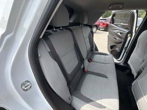Used 2025 Chevrolet TrailBlazer LT FWD image 23