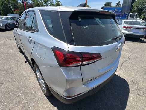 Used 2022 Chevrolet Equinox LS AWD/4WD image 7