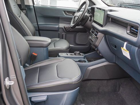 New 2025 Ford Maverick Lobo image 12