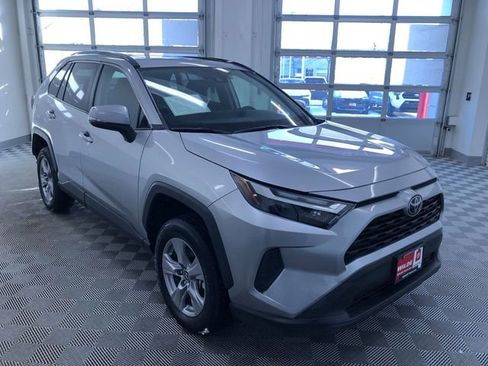 Used 2025 Toyota RAV4 XLE w/ Convenience Package image 36