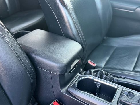 Used 2019 Toyota Tacoma TRD Off-Road image 46