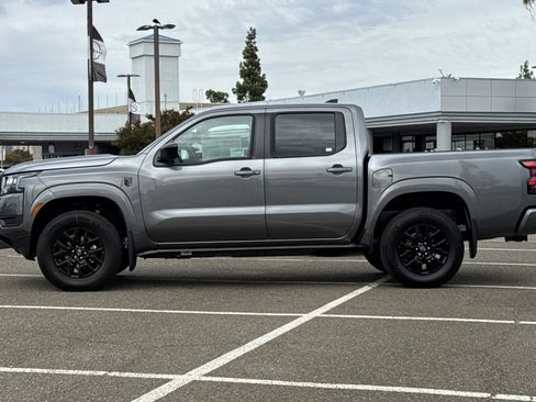 New 2026 Nissan Frontier SV w/ Tow Package AWD/4WD image 9