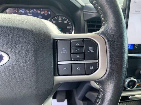 Certified 2024 Ford Expedition XLT image 16