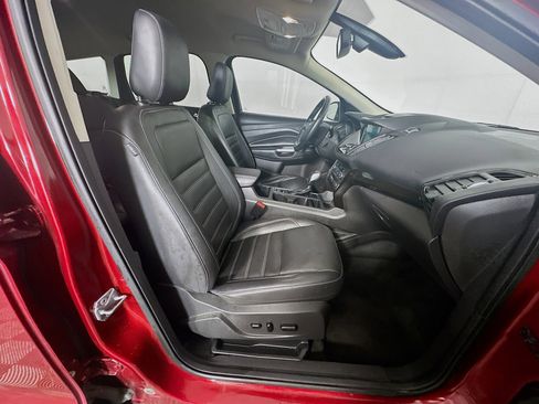 Used 2018 Ford Escape Titanium image 32