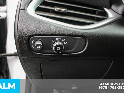 Used 2023 Chevrolet Malibu LT FWD image 25