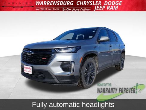 Used 2024 Chevrolet Traverse RS image 9