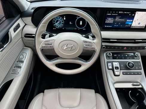 Used 2023 Hyundai Palisade Calligraphy w/ Winter Package FWD image 15