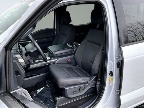 Used 2022 Ford F150 XLT w/ Equipment Group 302A High image 15