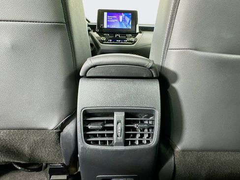 Used 2023 Toyota Corolla Cross XLE FWD image 25