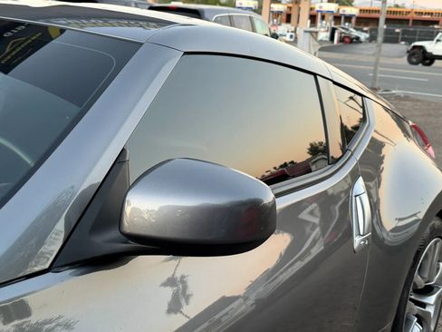Used 2014 Nissan 370Z Coupe RWD image 8