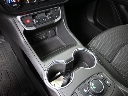 Certified 2022 GMC Terrain SLE w/ Driver Convenience Package image 19