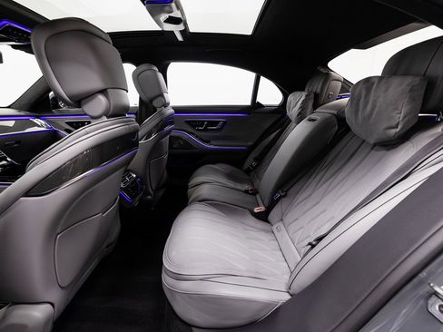 Used 2024 Mercedes-Benz S 63 AMG S image 30