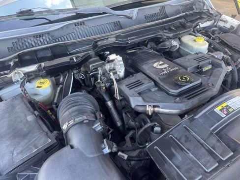 Used 2012 RAM 3500 Laramie Longhorn w/ Max Tow Pkg image 15