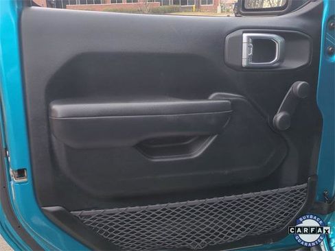 Certified 2019 Jeep Wrangler Sport image 32