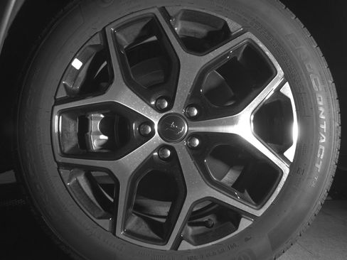 Used 2025 Jeep Compass Limited image 12