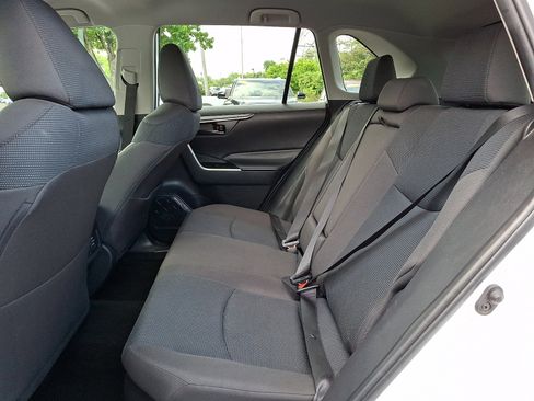 Used 2025 Toyota RAV4 LE AWD/4WD image 10