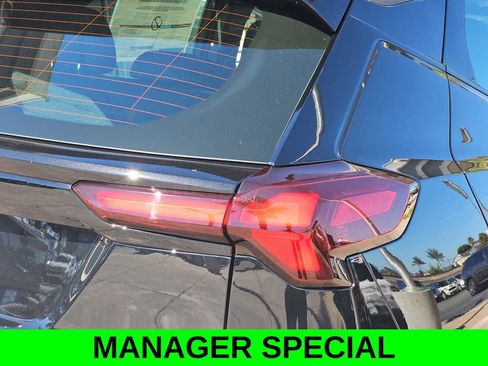 New 2027 Chevrolet Bolt LT w/ Comfort Package FWD image 39