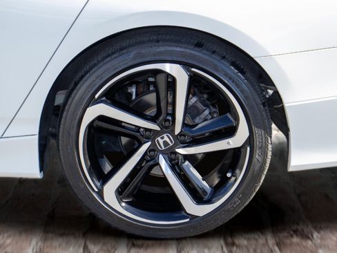 Used 2022 Honda Accord Sport image 37