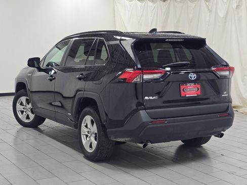 Certified 2019 Toyota RAV4 LE image 16