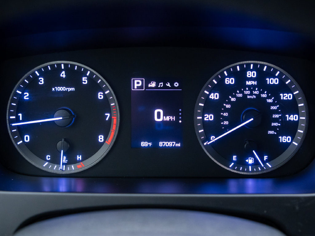 Used 2015 Hyundai Sonata Sport w/ Option Group 03 FWD image 19
