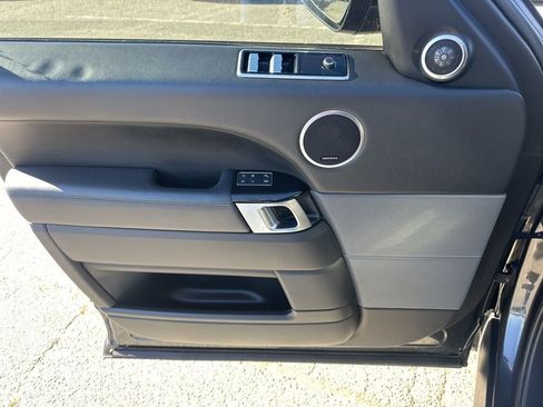 Used 2018 Land Rover Range Rover Sport HSE Dynamic image 28