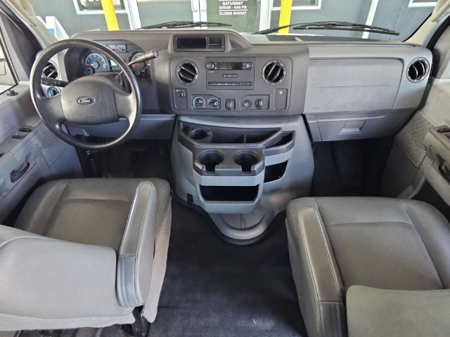 Used 2014 Ford E-250 and Econoline 250 w/ Power Group RWD image 19