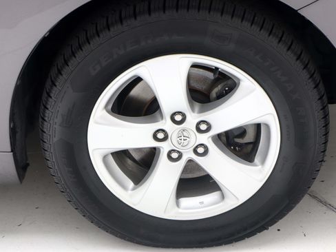 Used 2014 Toyota Sienna LE FWD image 29