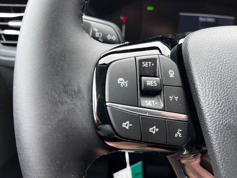 Used 2025 Ford Escape SE FWD image 10