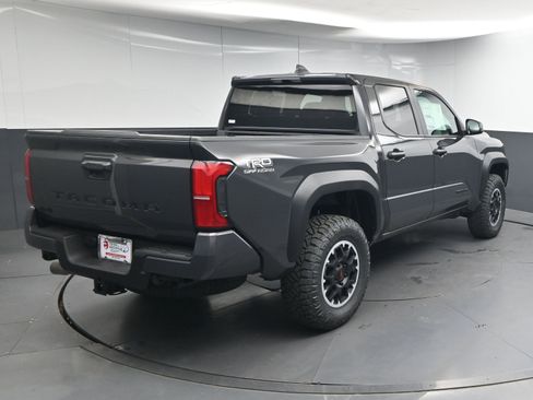 New 2026 Toyota Tacoma TRD Off-Road AWD/4WD image 8