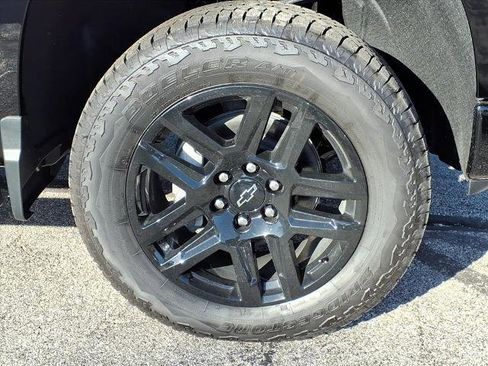 New 2026 Chevrolet Silverado 1500 LT Trail Boss w/ Convenience Package II image 8