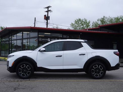 Used 2022 Hyundai Santa Cruz SE AWD/4WD image 4