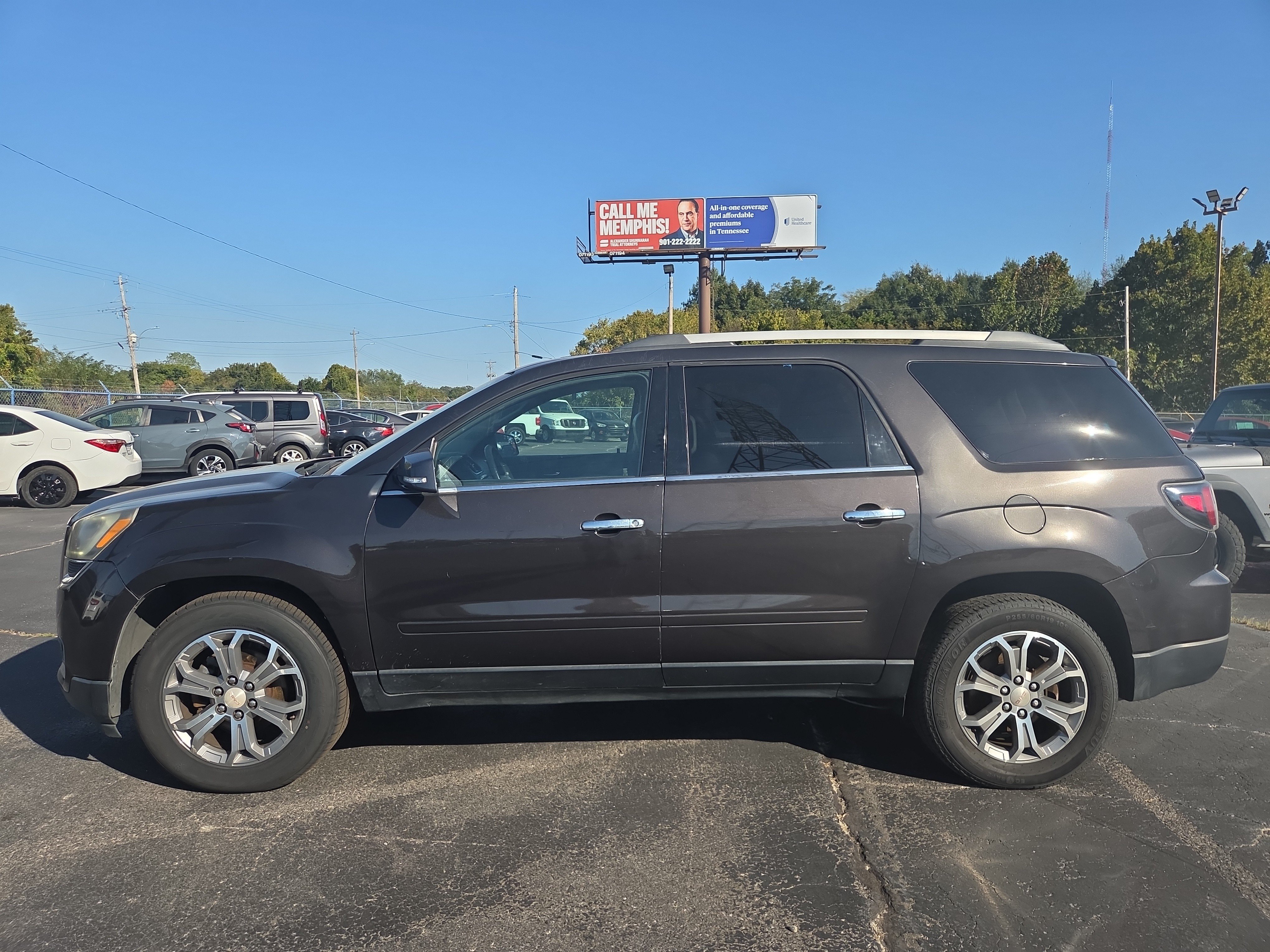 Used 2014 GMC Acadia SLT AWD/4WD image 2
